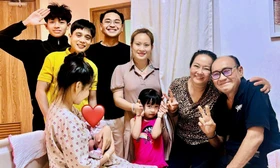 Lê Lộc đón con đầu lòng với Tuấn Dũng, danh hài Duy Phương có mặt chúc mừng
