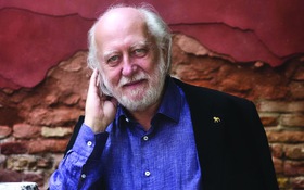 "Tận thế là hiện tại tiếp diễn" của László Krasznahorkai