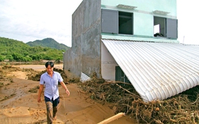 Vỡ hồ chứa tự đắp ở Tuy Phong: Người dân bức xúc, yêu cầu xử lý trách nhiệm