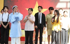 Teen Trường THPT Ten Lơ Man sân khấu hóa các tác phẩm văn học