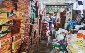 Người dân Hóc Môn góp 100 tấn hàng hóa hỗ trợ đồng bào vùng lũ