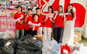 CLB Ong sáng tạo ủng hộ học trò vùng lũ