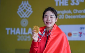 Mộng Tuyền 'mở hàng' HCV cho bắn súng Việt Nam ở SEA Games 33