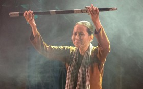 Cải lương Tây Đô làm vở Người mẹ và thanh gươm của nhà thơ Phan Vũ