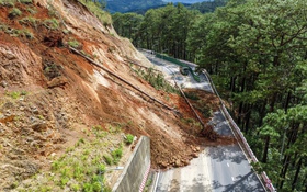 Mưa lớn liên tục gây sạt lở, hư hỏng đường sá, Lâm Đồng lại công bố tình huống khẩn cấp