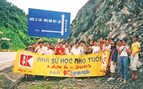 Họ từng là fan Khăn Quàng Đỏ