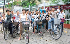 Đây rồi, đại gia đình phóng viên nhí