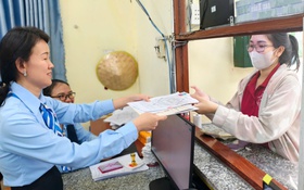 Phường Bình Hưng Hòa: Hơn 1.100 lượt người dân đến làm thủ tục trong 3 ngày sau sáp nhập