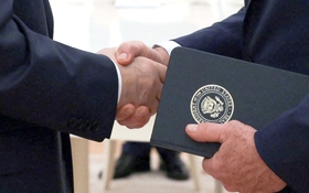 Có thượng đỉnh Mỹ - Ukraine - Nga ở Alaska?