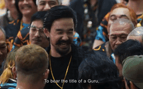 Chợ đời bán thánh buôn thần