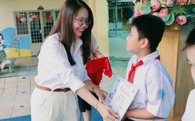 Học bổng Vì tương lai Việt Nam mang đến niềm vui cho 5 bạn học trò Trường tiểu học An Lạc 1