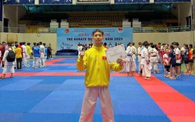 Nam sinh Trường THPT Nguyễn Hiền sở hữu bộ sưu tập huy chương karate 'khủng'