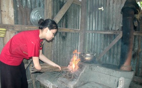 Chỉ có 1 cánh tay, Hồng Thương là học sinh giỏi tỉnh, đậu Đại học Sư phạm TP.HCM 28,78 điểm