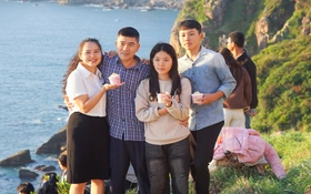 Bạn trẻ Đắk Lắk dậy từ 4h, chào cờ tại nơi đón bình minh đầu tiên của Việt Nam