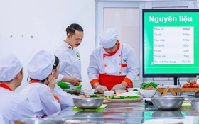 Siêu đầu bếp nhắc học nghề bếp không thể chỉ biết nấu nướng