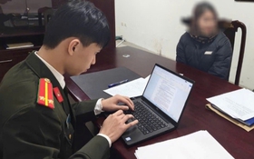 Xử phạt người phụ nữ đăng tin 'cấm xe tải để bán giấy đi đường' ở Hà Nội