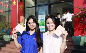 22.000 sinh viên ở ký túc xá ĐH Quốc gia TP.HCM đi bầu cử, nhiều bạn lần đầu cầm lá phiếu