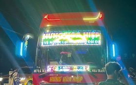 Xe giường nằm va chạm xe máy trên quốc lộ 1, hai người chết tại chỗ