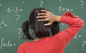 Vì sao trẻ gặp khó khi học toán? Nghiên cứu mới hé lộ nguyên nhân