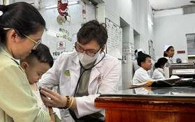 Bệnh nhi mắc bệnh hô hấp, tiêu hóa… tăng trong mùa nắng nóng, phòng bệnh thế nào?