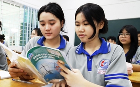 Miễn phí sách giáo khoa: Đồng thuận cao, nhưng lo 'sách cũ, quản lý khó'