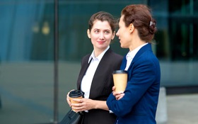 7 rủi ro khi thân với lãnh đạo