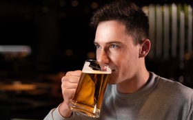 Bia không cồn giúp cải thiện tâm trạng, nhưng đừng xem là thức uống lành mạnh