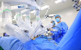 Bộ Y tế thúc đẩy phát triển công nghệ robot điều trị bệnh khó, ung thư