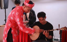 Sinh viên ‘làm sống lại’ pháp lam Huế, tranh Hàng Trống bằng workshop và mạng xã hội