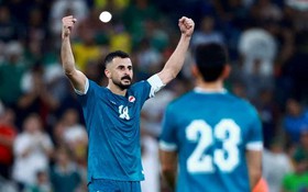 Chân sút số 1 Iraq bị thẩm vấn nhiều giờ khi đến Mỹ dự World Cup
