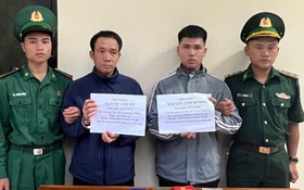 Bắt quả tang tài xế, phụ xe vận chuyển hơn nửa kg vàng qua biên giới