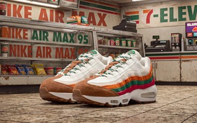 7-Eleven kiện Nike vì đôi Air Max 95 mang màu 'quen quá'