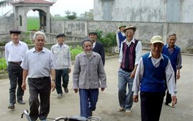 Đội chống tham nhũng ở thôn