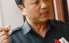 Nông dân vẫn còn quá khổ