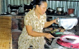Xuân về nhớ tấm bánh quê