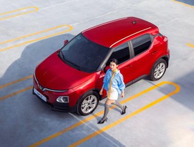Chủ xe VinFast VF 5 thích thú với chiếc xe “một công đôi việc”