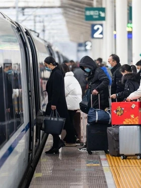 Có một công ty cho nhân viên nghỉ Tết 35 ngày