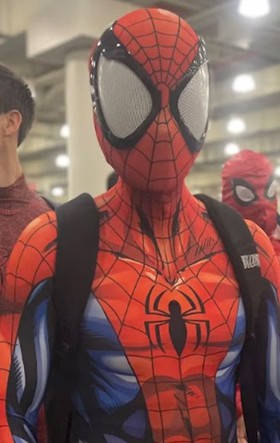 649 Spider Man cùng xuất hiện ở New York, nhưng chưa thể phá kỷ lục của Malaysia