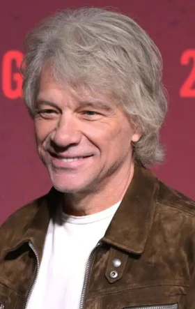 Tin mình đang yêu Bon Jovi, người phụ nữ mất hơn 10.000 USD