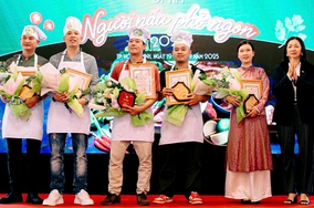 Năm Hoa hồi vàng sẽ đến Singapore
