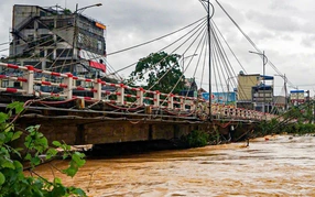 Khắc phục hậu quả bão lũ