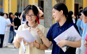 Tuyển sinh lớp 10