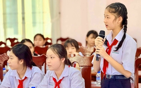 Đối thoại cùng lãnh đạo xã, phường