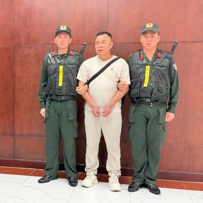 Tôn Bằng bị bắt vì kinh doanh sản phẩm táo đỏ thương hiệu 'Hằng Du Mục'