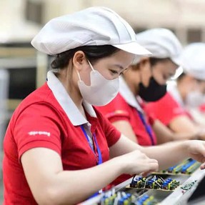 Doanh nghiệp có được đuổi việc khi người lao động từ chối tăng ca?