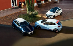 Mazda2 2026 ra mắt: Nhiều trang bị tiện nghi nay thành tiêu chuẩn, có cả bản độ như xe đua