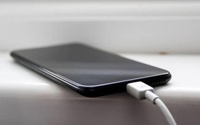 Pin điện thoại mới có thể sạc 91% trong 10 phút