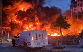 Iran phóng loạt tên lửa mới vào Israel; Canada không loại trừ can dự quân sự