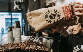 Black Sheep Coffee: 'Cừu đen' và cú lội ngược dòng với Robusta