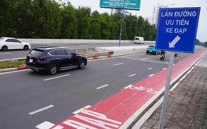 Làn xe đạp đường Mai Chí Thọ và tương lai giao thông của TP.HCM